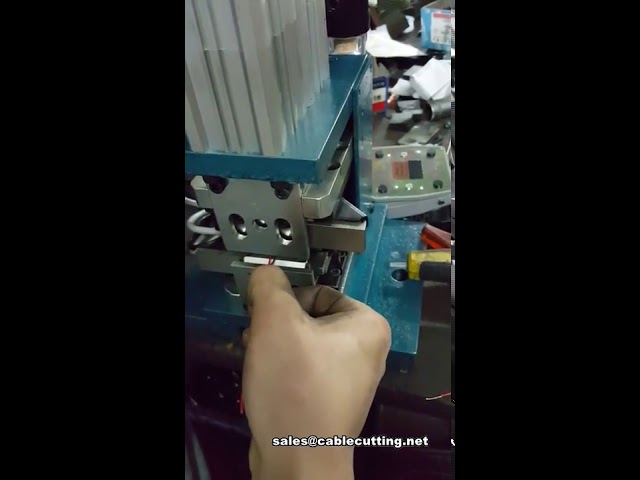 เครื่องปอกและบิดสายไฟแบบนิวเมติก | เครื่องปอกสายไฟลมประสิทธิภาพสูง