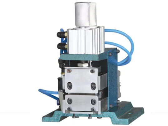 เครื่องปอกสายไฟแนวตั้ง, เครื่องระบบระดับมืออาชีพ WPM-3F